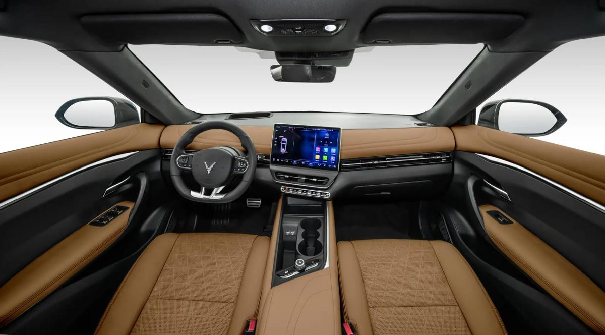 VINFAST VF7